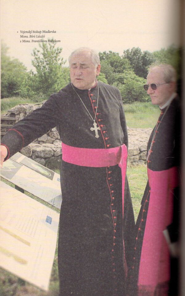KOCEĽ A BLATNOHRAD
