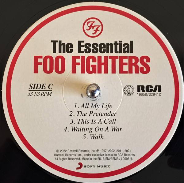 Fighters Foo: THE ESSENTIAL - 2LP