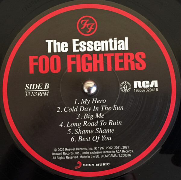 Fighters Foo: THE ESSENTIAL - 2LP